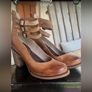 SOLD SOLD!!Freebird Tan Leather Heels with Chunky Wooden Heel